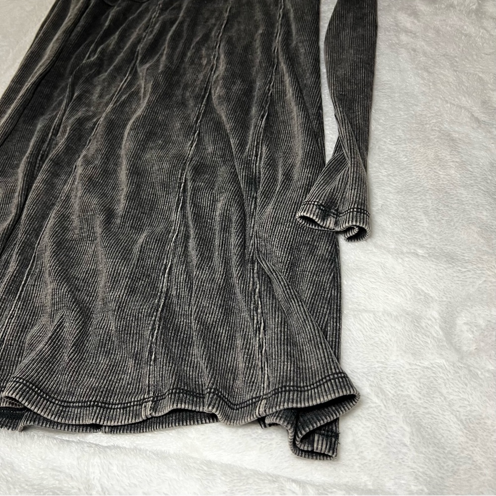 Forever 21 Kids Long Sleeve Dress Size 13/14